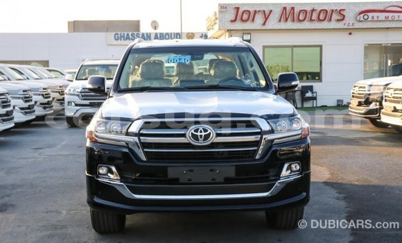 Acheter Import Voiture Toyota Land Cruiser Noir à Import - Dubai, Barh el Gazel Acheter Import Voiture Toyota Land Cruiser Noir à Import - Dubai, Barh el Gazel