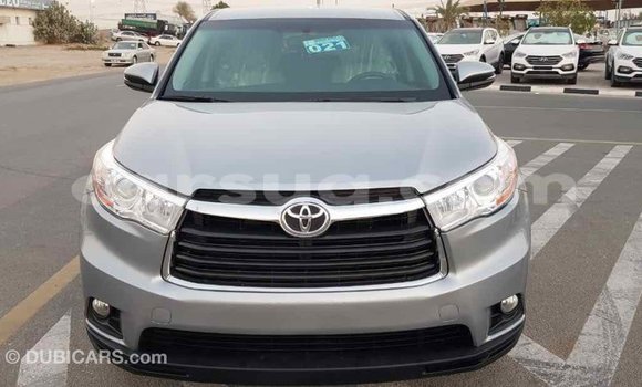 Acheter Import Voiture Toyota Highlander Autre à Import - Dubai, Barh el Gazel Acheter Import Voiture Toyota Highlander Autre à Import - Dubai, Barh el Gazel