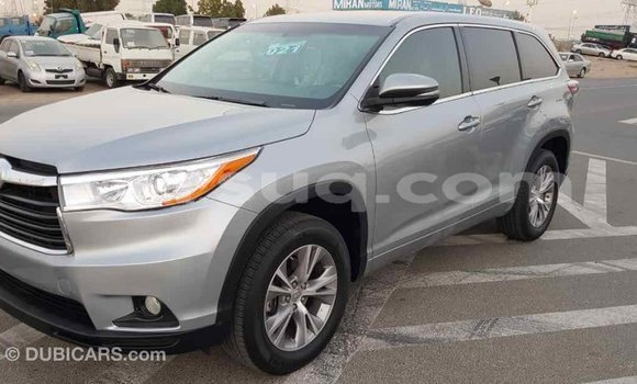 Acheter Import Voiture Toyota Highlander Autre à Import - Dubai, Barh el Gazel Acheter Import Voiture Toyota Highlander Autre à Import - Dubai, Barh el Gazel