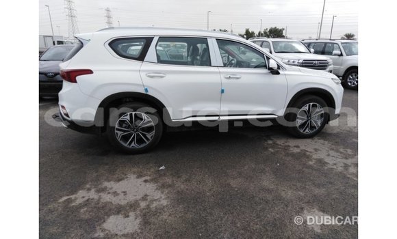 Acheter Import Voiture Hyundai Santa Fe Blanc à Import - Dubai, Barh el Gazel Acheter Import Voiture Hyundai Santa Fe Blanc à Import - Dubai, Barh el Gazel