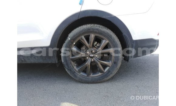 Acheter Import Voiture Hyundai Santa Fe Blanc à Import - Dubai, Barh el Gazel Acheter Import Voiture Hyundai Santa Fe Blanc à Import - Dubai, Barh el Gazel
