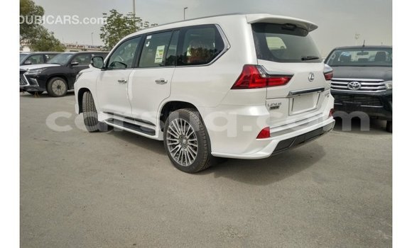 Acheter Import Voiture Lexus LX Blanc à Import - Dubai, Barh el Gazel Acheter Import Voiture Lexus LX Blanc à Import - Dubai, Barh el Gazel