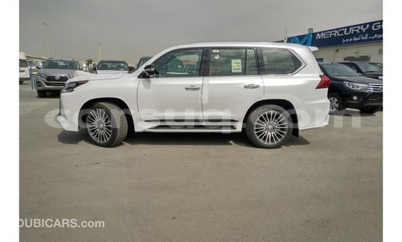 Acheter Import Voiture Lexus LX Blanc à Import - Dubai, Barh el Gazel Acheter Import Voiture Lexus LX Blanc à Import - Dubai, Barh el Gazel