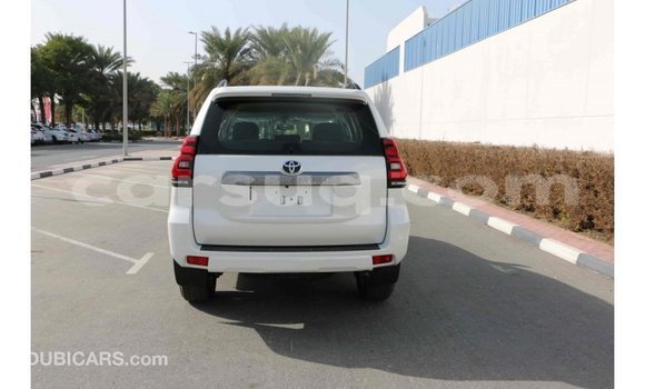 Acheter Import Voiture Toyota Prado Blanc à Import - Dubai, Barh el Gazel Acheter Import Voiture Toyota Prado Blanc à Import - Dubai, Barh el Gazel