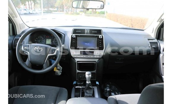Acheter Import Voiture Toyota Prado Blanc à Import - Dubai, Barh el Gazel Acheter Import Voiture Toyota Prado Blanc à Import - Dubai, Barh el Gazel