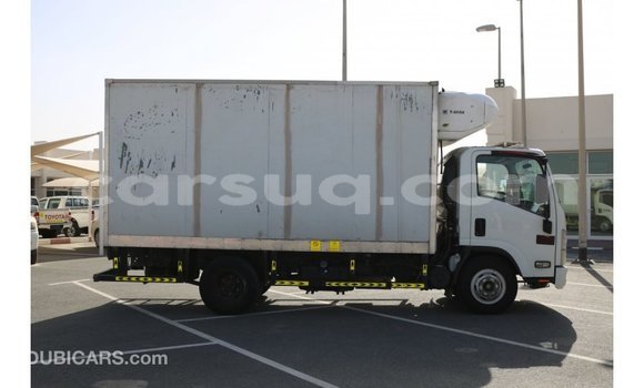 Acheter Import Voiture Isuzu Rodeo Blanc à Import - Dubai, Barh el Gazel