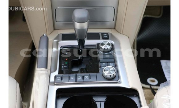 Acheter Import Voiture Toyota Land Cruiser Noir à Import - Dubai, Barh el Gazel Acheter Import Voiture Toyota Land Cruiser Noir à Import - Dubai, Barh el Gazel