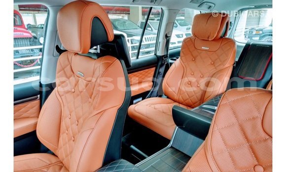 Buy Import Toyota Land Cruiser Black Car in Import - Dubai in Barh el Gazel Buy Import Toyota Land Cruiser Black Car in Import - Dubai in Barh el Gazel