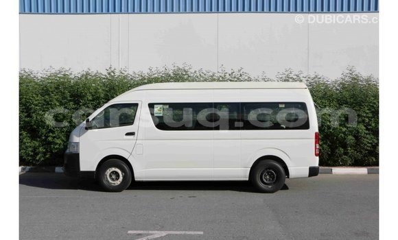 Acheter Import Voiture Toyota Hiace Blanc à Import - Dubai, Barh el Gazel Acheter Import Voiture Toyota Hiace Blanc à Import - Dubai, Barh el Gazel