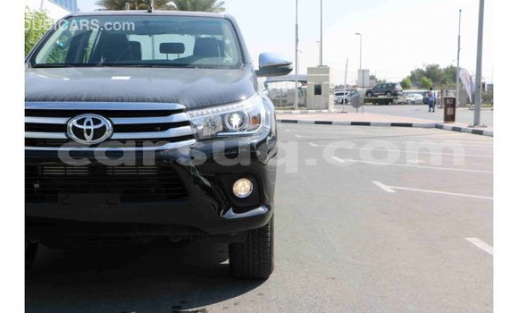 Acheter Import Voiture Toyota Hilux Noir à Import - Dubai, Barh el Gazel Acheter Import Voiture Toyota Hilux Noir à Import - Dubai, Barh el Gazel