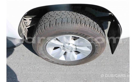 Acheter Import Voiture Toyota Hilux Noir à Import - Dubai, Barh el Gazel Acheter Import Voiture Toyota Hilux Noir à Import - Dubai, Barh el Gazel