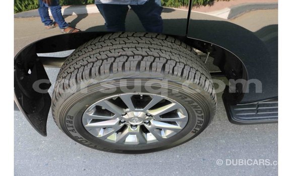 Acheter Import Voiture Toyota Prado Blanc à Import - Dubai, Barh el Gazel Acheter Import Voiture Toyota Prado Blanc à Import - Dubai, Barh el Gazel