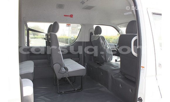 Acheter Import Voiture Toyota Hiace Blanc à Import - Dubai, Barh el Gazel Acheter Import Voiture Toyota Hiace Blanc à Import - Dubai, Barh el Gazel