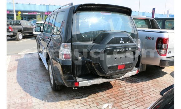 Acheter Import Voiture Mitsubishi Pajero Noir à Import - Dubai, Barh el Gazel Acheter Import Voiture Mitsubishi Pajero Noir à Import - Dubai, Barh el Gazel