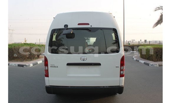 Acheter Import Voiture Toyota Hiace Blanc à Import - Dubai, Barh el Gazel Acheter Import Voiture Toyota Hiace Blanc à Import - Dubai, Barh el Gazel