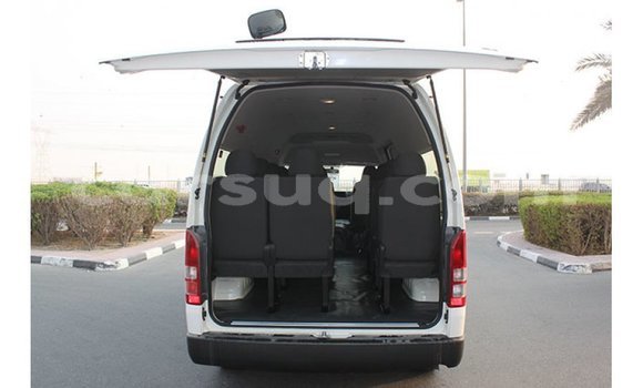Acheter Import Voiture Toyota Hiace Blanc à Import - Dubai, Barh el Gazel Acheter Import Voiture Toyota Hiace Blanc à Import - Dubai, Barh el Gazel