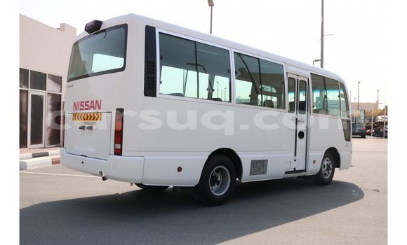 Buy Import Nissan Evalia White Truck in Import - Dubai in Barh el Gazel Buy Import Nissan Evalia White Truck in Import - Dubai in Barh el Gazel