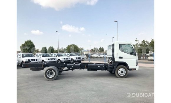 Buy Import Mitsubishi L400 White Truck in Import - Dubai in Barh el Gazel Buy Import Mitsubishi L400 White Truck in Import - Dubai in Barh el Gazel