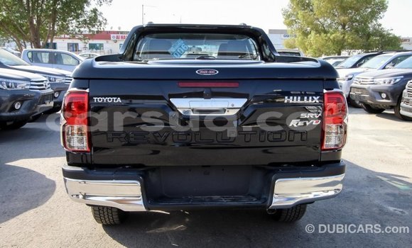 Acheter Import Voiture Toyota Hilux Noir à Import - Dubai, Barh el Gazel Acheter Import Voiture Toyota Hilux Noir à Import - Dubai, Barh el Gazel