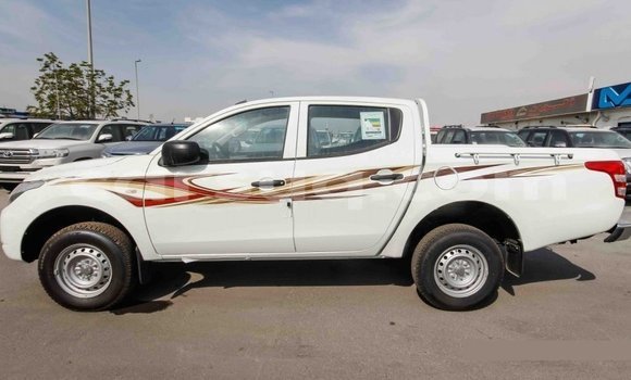 Buy Import Mitsubishi L200 White Car in Import - Dubai in Barh el Gazel Buy Import Mitsubishi L200 White Car in Import - Dubai in Barh el Gazel