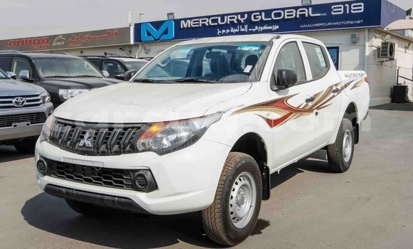 Buy Import Mitsubishi L200 White Car in Import - Dubai in Barh el Gazel Buy Import Mitsubishi L200 White Car in Import - Dubai in Barh el Gazel