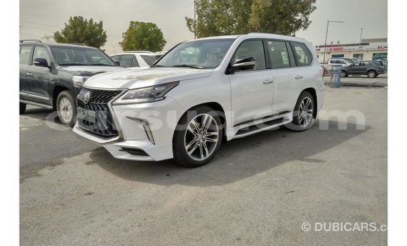 Buy Import Lexus LX White Car in Import - Dubai in Barh el Gazel Buy Import Lexus LX White Car in Import - Dubai in Barh el Gazel