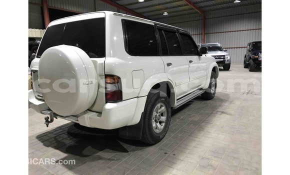 Acheter Import Voiture Nissan Patrol Blanc à Import - Dubai, Barh el Gazel Acheter Import Voiture Nissan Patrol Blanc à Import - Dubai, Barh el Gazel