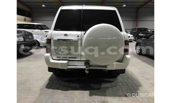 Acheter Import Voiture Nissan Patrol Blanc à Import - Dubai, Barh el Gazel Acheter Import Voiture Nissan Patrol Blanc à Import - Dubai, Barh el Gazel