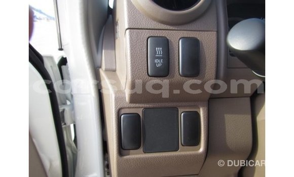 Buy Import Toyota Land Cruiser White Car in Import - Dubai in Barh el Gazel Buy Import Toyota Land Cruiser White Car in Import - Dubai in Barh el Gazel
