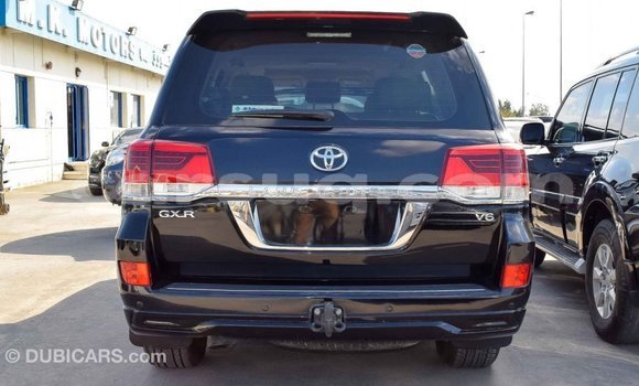 Acheter Import Voiture Toyota Land Cruiser Noir à Import - Dubai, Barh el Gazel Acheter Import Voiture Toyota Land Cruiser Noir à Import - Dubai, Barh el Gazel