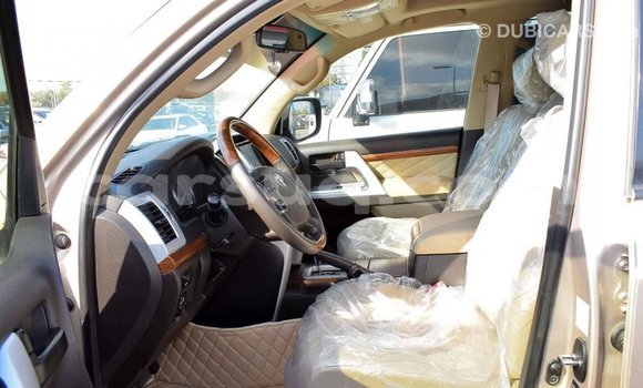 Acheter Import Voiture Toyota Land Cruiser Autre à Import - Dubai, Barh el Gazel Acheter Import Voiture Toyota Land Cruiser Autre à Import - Dubai, Barh el Gazel