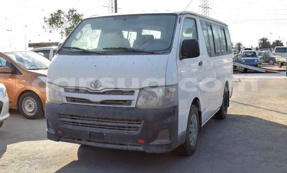 Acheter Import Voiture Toyota Hiace Blanc à Import - Dubai, Barh el Gazel Acheter Import Voiture Toyota Hiace Blanc à Import - Dubai, Barh el Gazel