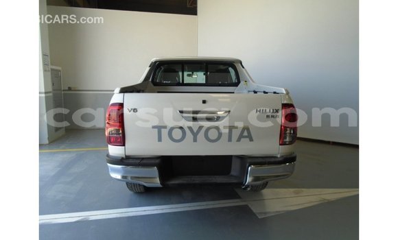 Buy Import Toyota Hilux White Car in Import - Dubai in Barh el Gazel Buy Import Toyota Hilux White Car in Import - Dubai in Barh el Gazel