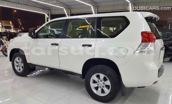 Acheter Import Voiture Toyota Prado Blanc à Import - Dubai, Barh el Gazel Acheter Import Voiture Toyota Prado Blanc à Import - Dubai, Barh el Gazel