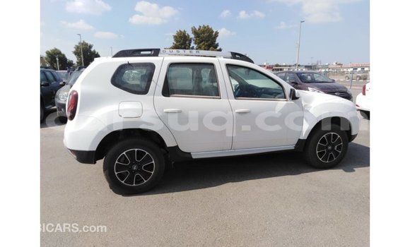 Acheter Import Voiture Renault Duster Blanc à Import - Dubai, Barh el Gazel Acheter Import Voiture Renault Duster Blanc à Import - Dubai, Barh el Gazel