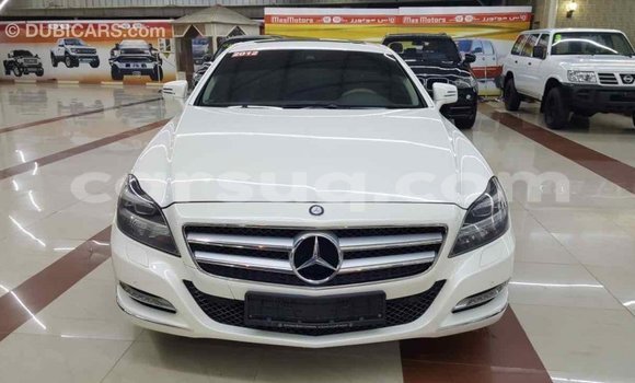 Acheter Import Voiture Mercedes‒Benz 190 (W201) Blanc à Import - Dubai, Barh el Gazel Acheter Import Voiture Mercedes‒Benz 190 (W201) Blanc à Import - Dubai, Barh el Gazel
