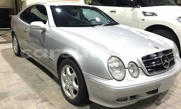 Acheter Import Voiture Mercedes‒Benz 190 (W201) Autre à Import - Dubai, Barh el Gazel Acheter Import Voiture Mercedes‒Benz 190 (W201) Autre à Import - Dubai, Barh el Gazel