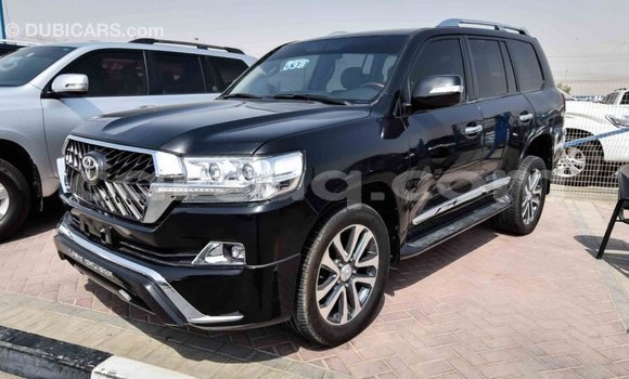 Acheter Import Voiture Toyota Land Cruiser Noir à Import - Dubai, Barh el Gazel Acheter Import Voiture Toyota Land Cruiser Noir à Import - Dubai, Barh el Gazel