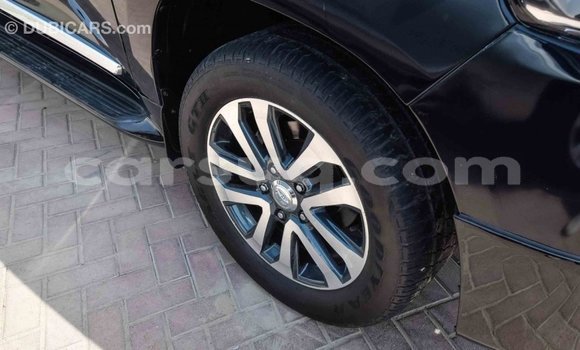 Acheter Import Voiture Toyota Land Cruiser Noir à Import - Dubai, Barh el Gazel Acheter Import Voiture Toyota Land Cruiser Noir à Import - Dubai, Barh el Gazel