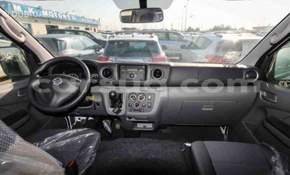 Buy Import Nissan Evalia White Truck in Import - Dubai in Barh el Gazel Buy Import Nissan Evalia White Truck in Import - Dubai in Barh el Gazel
