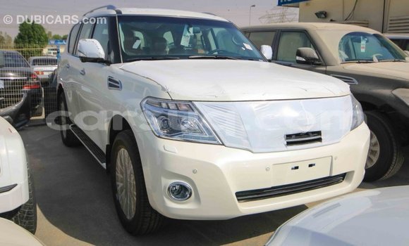 Acheter Import Voiture Nissan Patrol Blanc à Import - Dubai, Barh el Gazel Acheter Import Voiture Nissan Patrol Blanc à Import - Dubai, Barh el Gazel
