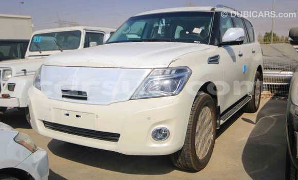 Acheter Import Voiture Nissan Patrol Blanc à Import - Dubai, Barh el Gazel