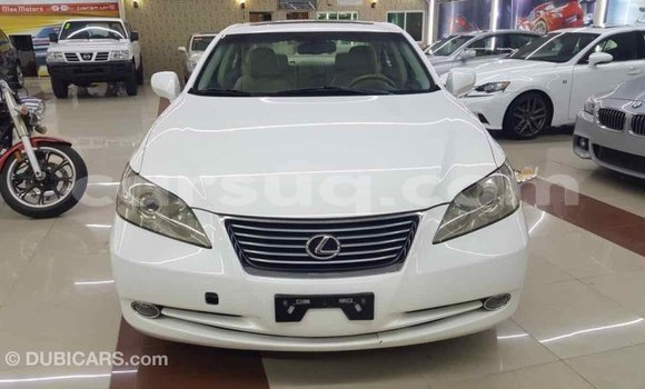 Acheter Import Voiture Lexus ES Blanc à Import - Dubai, Barh el Gazel Acheter Import Voiture Lexus ES Blanc à Import - Dubai, Barh el Gazel
