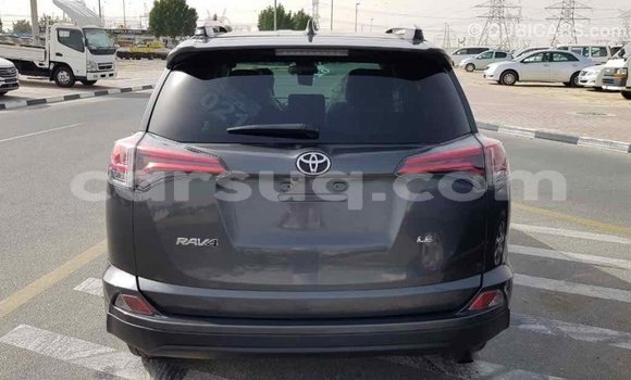 Acheter Import Voiture Toyota RAV4 Autre à Import - Dubai, Barh el Gazel Acheter Import Voiture Toyota RAV4 Autre à Import - Dubai, Barh el Gazel