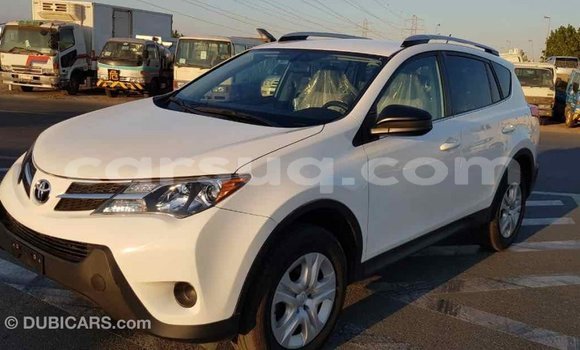 Acheter Import Voiture Toyota RAV4 Blanc à Import - Dubai, Barh el Gazel Acheter Import Voiture Toyota RAV4 Blanc à Import - Dubai, Barh el Gazel