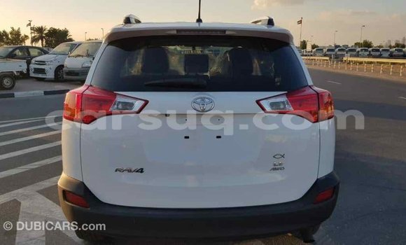 Acheter Import Voiture Toyota RAV4 Blanc à Import - Dubai, Barh el Gazel Acheter Import Voiture Toyota RAV4 Blanc à Import - Dubai, Barh el Gazel