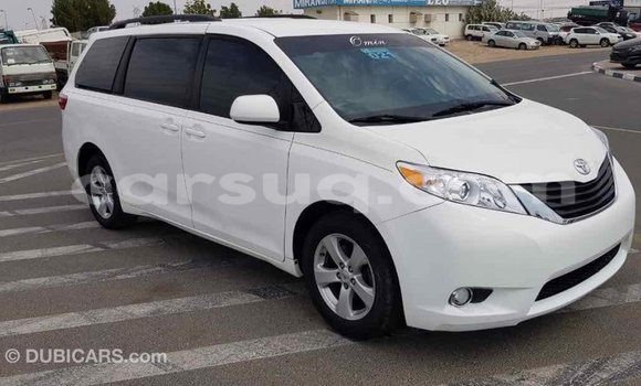 Acheter Import Voiture Toyota Sienna Blanc à Import - Dubai, Barh el Gazel Acheter Import Voiture Toyota Sienna Blanc à Import - Dubai, Barh el Gazel