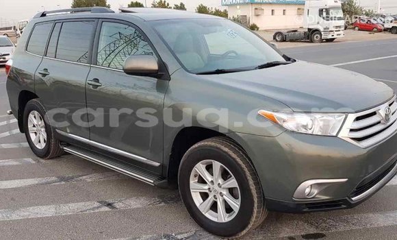 Buy Import Toyota Highlander Green Car in Import - Dubai in Barh el Gazel Buy Import Toyota Highlander Green Car in Import - Dubai in Barh el Gazel