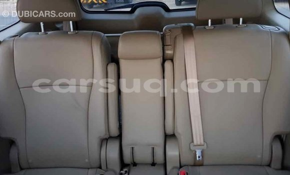 Buy Import Toyota Highlander Green Car in Import - Dubai in Barh el Gazel Buy Import Toyota Highlander Green Car in Import - Dubai in Barh el Gazel