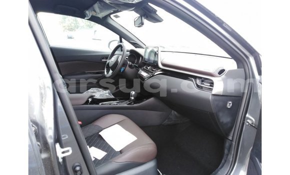 Acheter Import Voiture Toyota C-HR Autre à Import - Dubai, Barh el Gazel Acheter Import Voiture Toyota C-HR Autre à Import - Dubai, Barh el Gazel